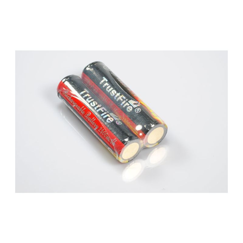 Trustfire 18650 2400mAh oppladbart batteri høy kapasitet miljøvennlig PCB-beskyttelse lang levetid lommelykter