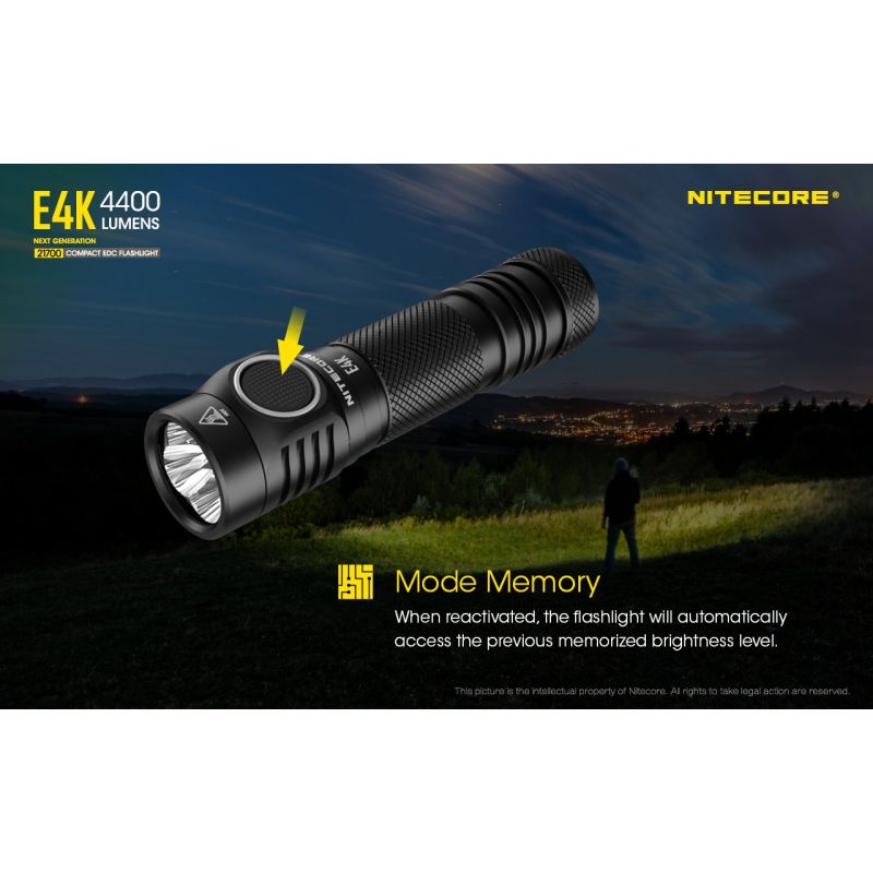 Nitecore E4K lommelykt innovativ bærbar med 4400 lumen 21700 batteri IP68 værbestandig perfekt for utendørsbruk