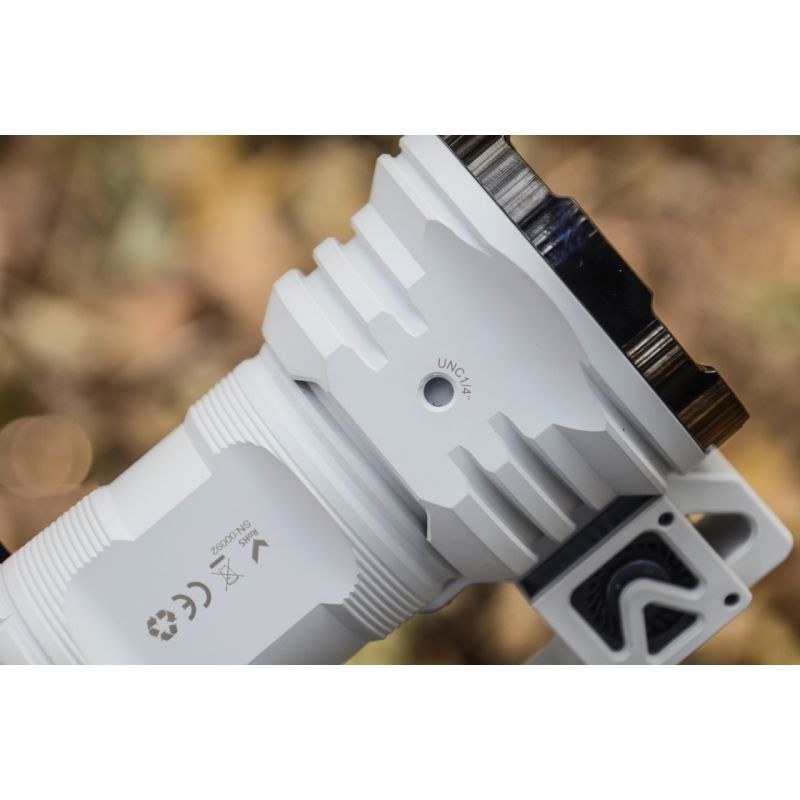 Manker MK38 LED-lommelykt 8x XHP70.2 41500 lumen for utendørs lys avansert digital optikk for profesjonell bruk