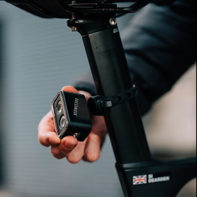 Magicshine SEEMEE300 Smart Baklys 300 Lumen IPX6 Vanntett for Sykkelsikkerhet og Høy Synlighet