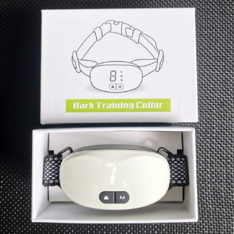 Effektiv og Komfortabel Automatisk Anti-Bjeffing Hundehalsbånd Oppladbar Bjeffestopper med IP67 Vanntett Design