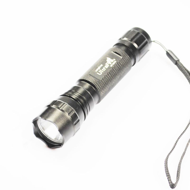 Ultrafire WF-501B U2 LED lommelykt 1300 lumen perfekt for camping nødssituasjoner taktisk switch return tillatt