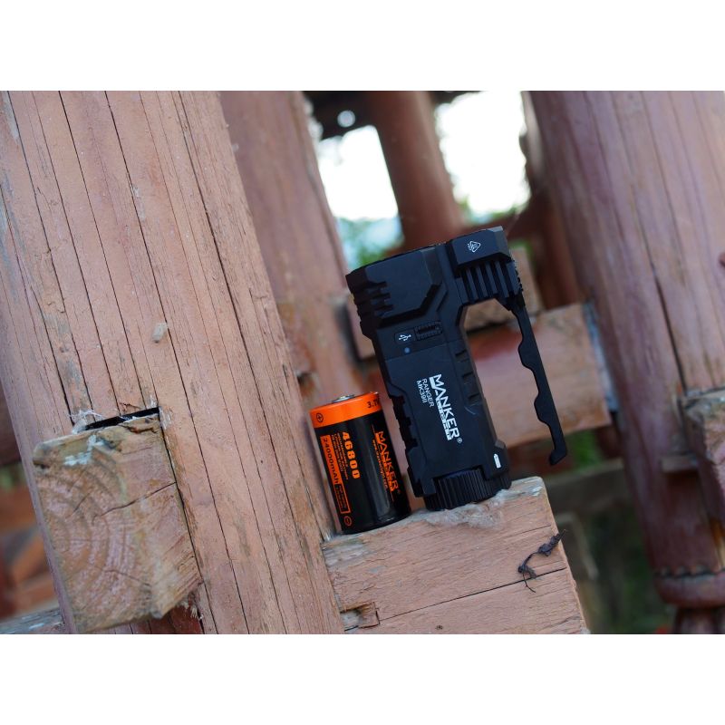 Manker Ranger MK39 II Kombinasjonslykt Flomlys Cyberpunk Stil Robust Utendørs Belysning USB Oppladbar LED