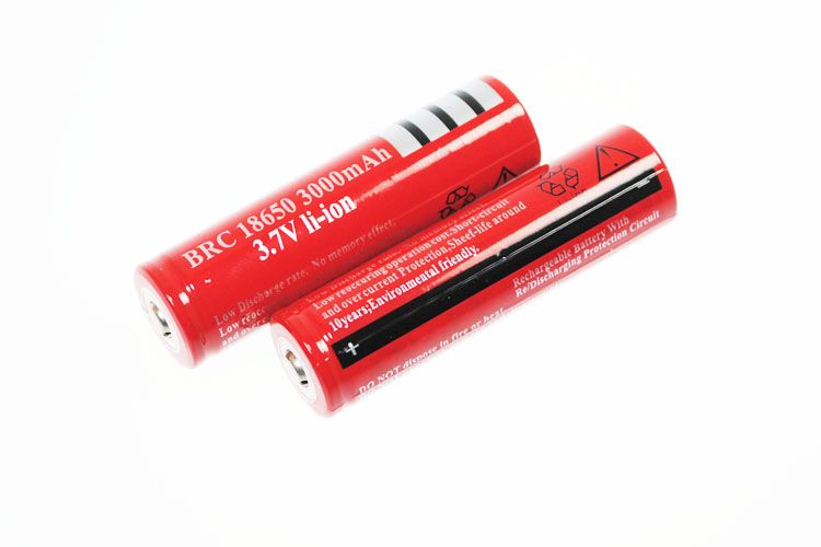 UltraFire BRC 3000mAh 3.7V Li-ion oppladbart batteri med langvarig kraft for lommelykter og kameraer