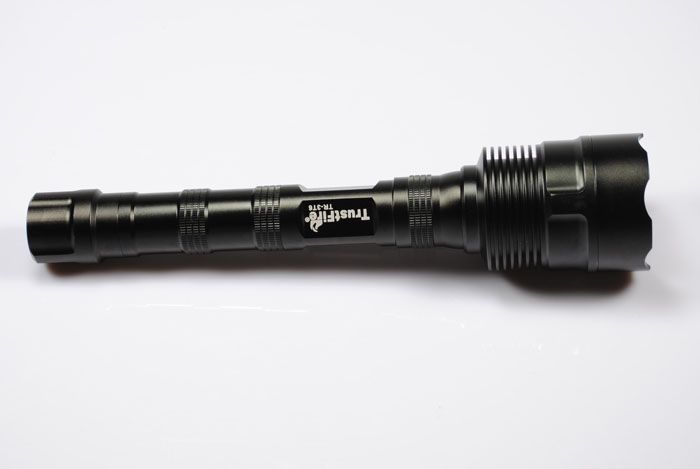 TrustFire TR-3T6 3x T6 LED taktisk lommelykt 3800 lumen lettvekt oppladbar for utendørseventyr