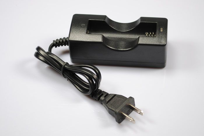 Single 18650 oppladbar UltraFire-lader, trygg, effektiv, kompakt, lettvekt batterilader for teknologientusiaster