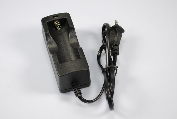 Effektiv enkel 26650 Li-Ion oppladbar UltraFire-lader kompakt reiseløsning for lommelykter og vaping
