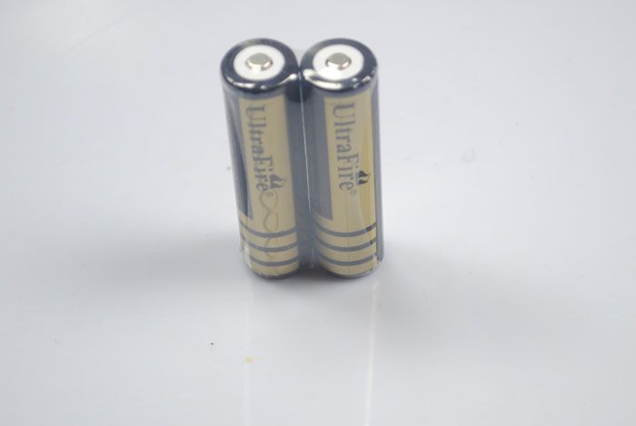 Ultrafire BRC 18650 Oppladbart Li-ion-batteri 4000mAh Høy kapasitet Rask lading for utendørsenheter