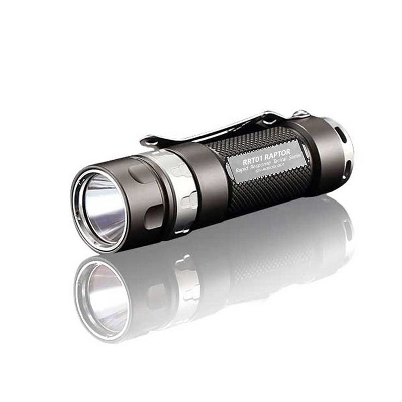 JETBeam JET-RRT01 XP-L 950 Lumen LED EDC lommelykt Slitesterk utendørsbelysning for camping og fotturer