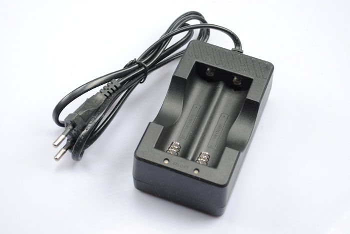 OEM-lader hurtigladeløsning 18650-batterier dobbel utgang universell spenning kompakt teknisk tilbehør