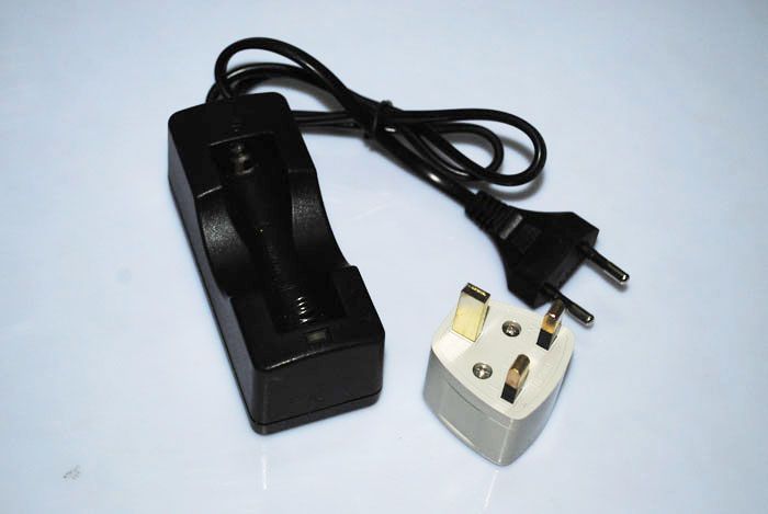 Single 18650 oppladbar UltraFire-lader, trygg, effektiv, kompakt, lettvekt batterilader for teknologientusiaster