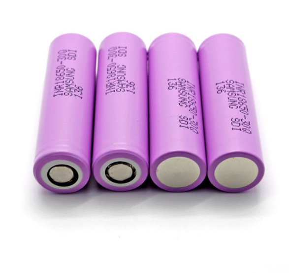 30Q 3.7V 3000mAh 18650 Oppladbart batteri (4-pakning)