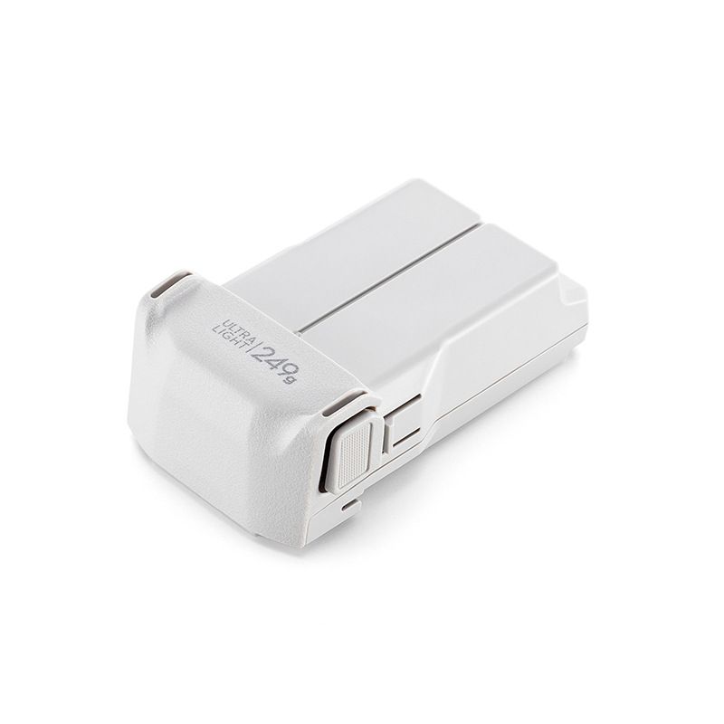 Forbedre din DJI Mini 3 Pro med 34 eller 47 minutters flytid-batteri for kinematisk kreativitet og luftutforskning.