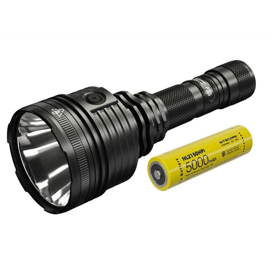 Utforsk Nitecore P30i taktisk lommelykt XHP35 HI LED 2000 lumen med 1000 meters stråle, robust utendørsbelysning
